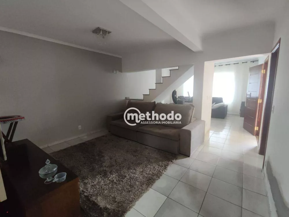 Casa à venda com 3 quartos, 240m² - Foto 5