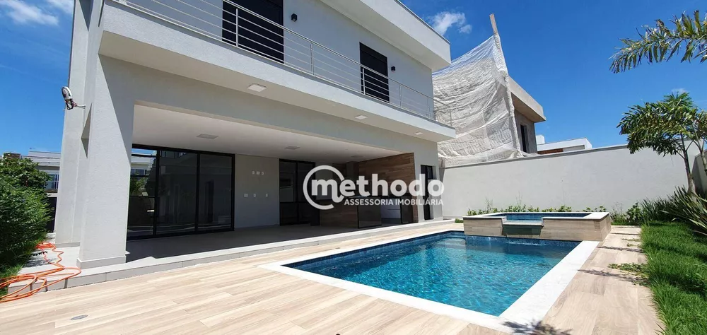 Casa de Condomínio à venda com 4 quartos, 322m² - Foto 1