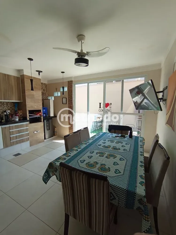 Casa, 3 quartos, 170 m² - Foto 2