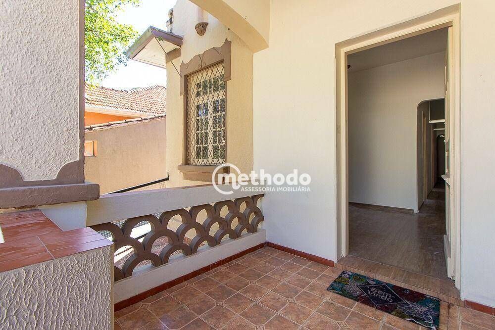 Casa à venda com 3 quartos, 186m² - Foto 1