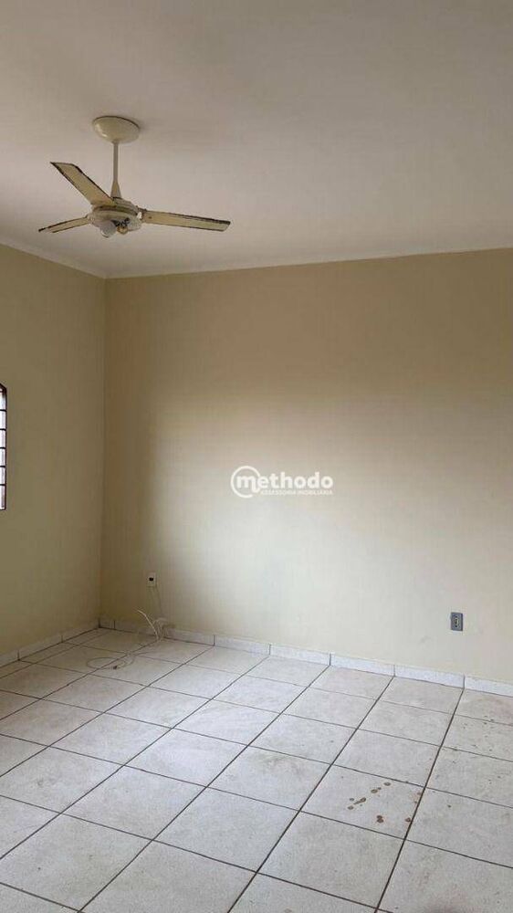 Casa para alugar com 4 quartos, 265m² - Foto 4