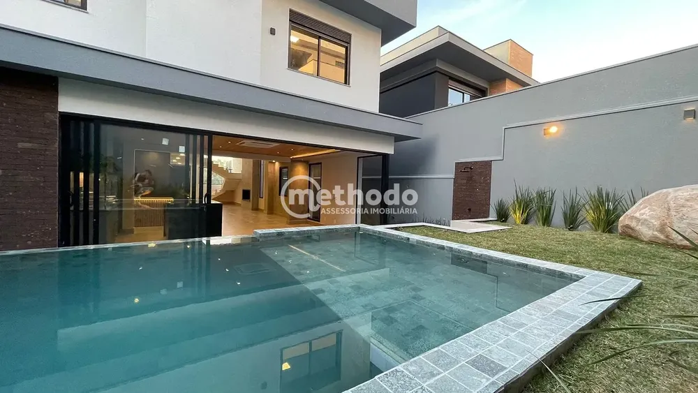 Casa, 3 quartos, 303 m² - Foto 1