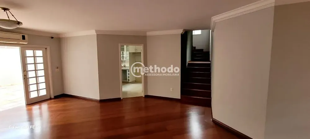 Casa, 3 quartos, 214 m² - Foto 3