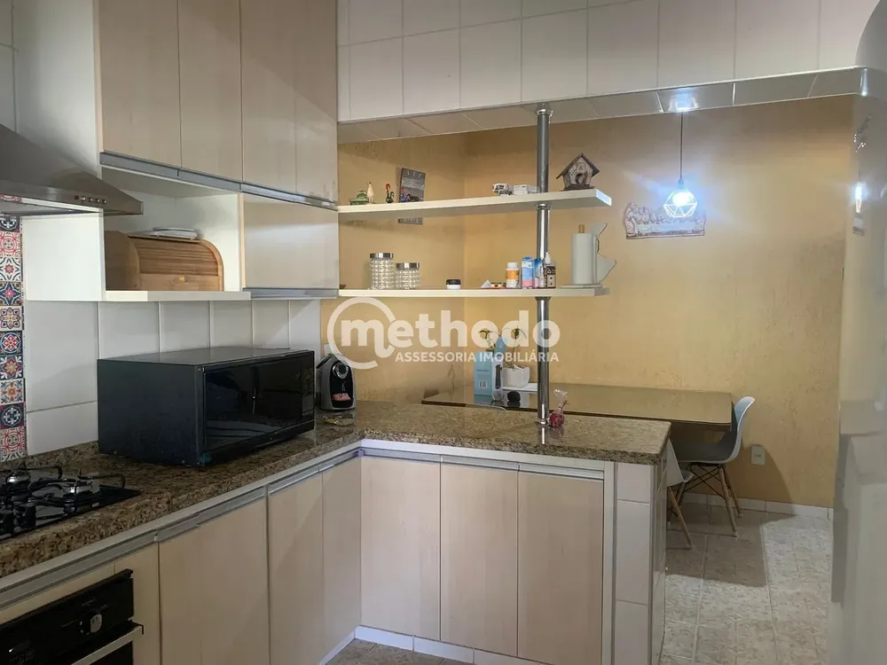 Casa, 4 quartos, 250 m² - Foto 1