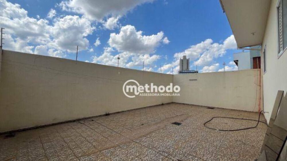 Casa à venda com 4 quartos, 219m² - Foto 3