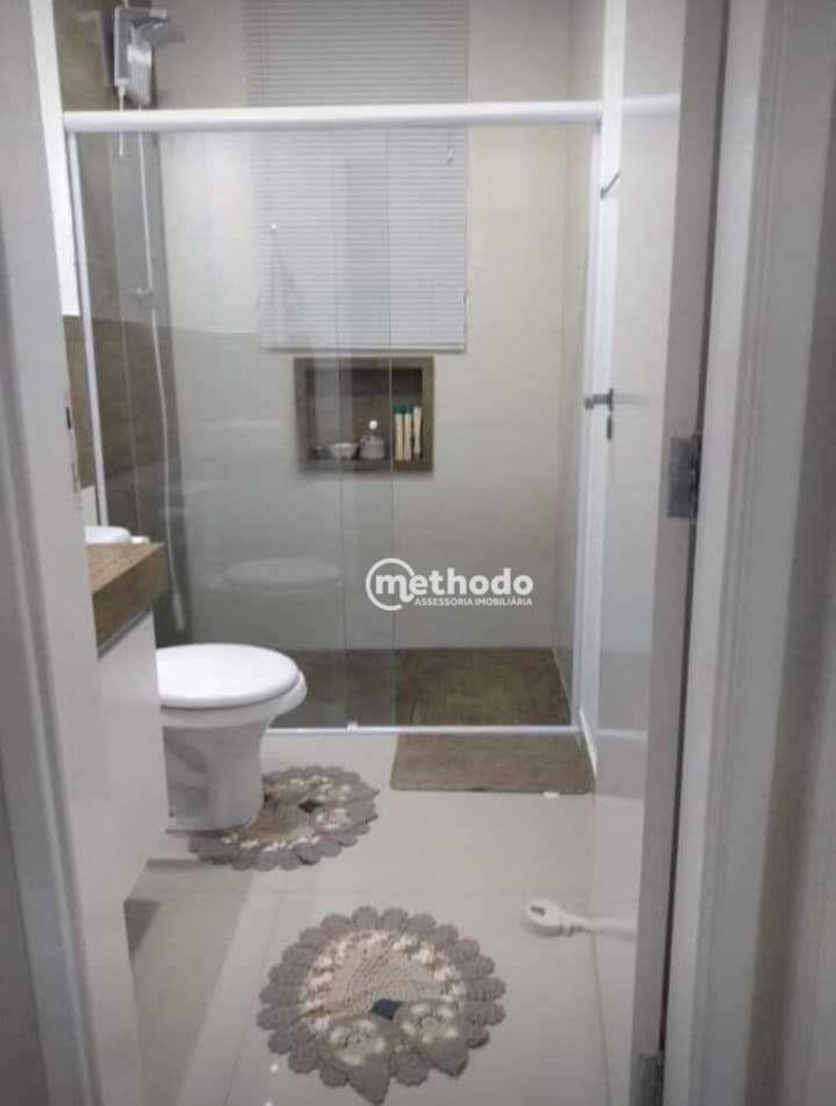 Casa à venda com 3 quartos, 250m² - Foto 4