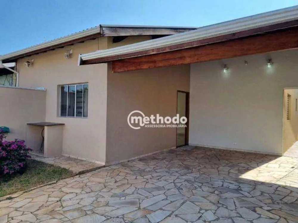 Casa à venda com 3 quartos, 120m² - Foto 1