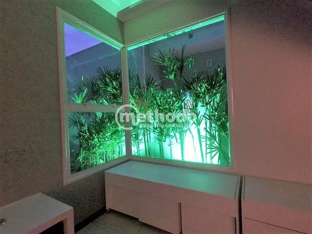 Casa, 3 quartos, 305 m² - Foto 3