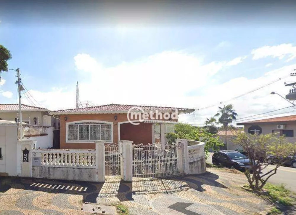 Casa à venda e aluguel com 4 quartos, 249m² - Foto 1