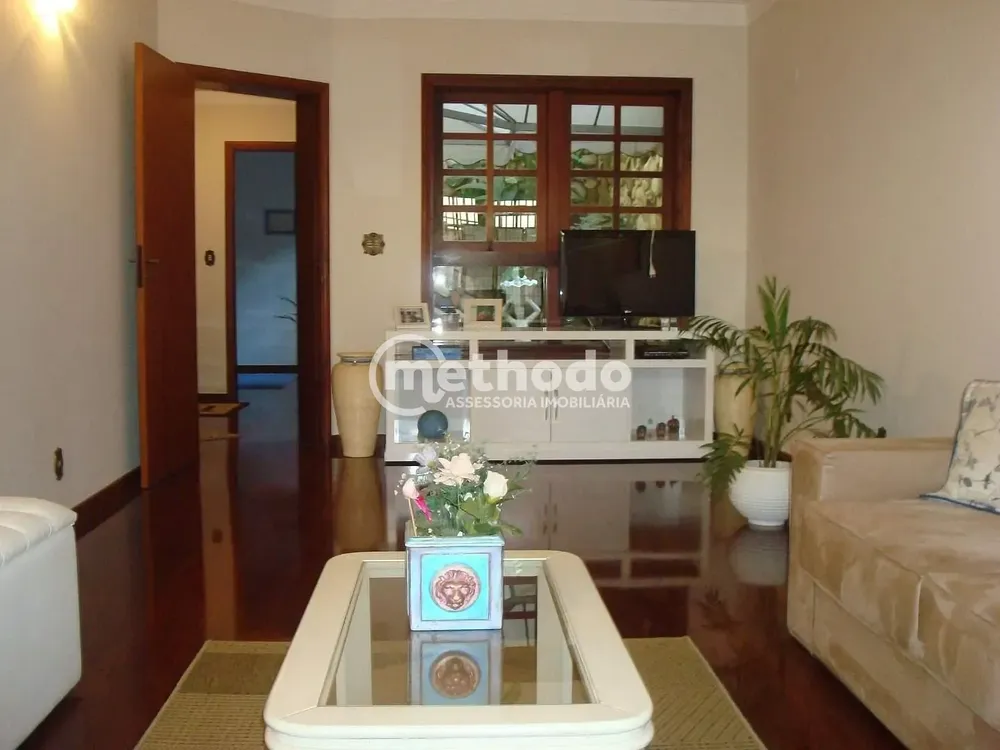 Casa, 3 quartos, 351 m² - Foto 2