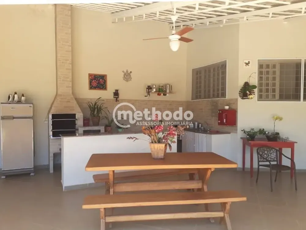 Chácara, 3 quartos, 270 m² - Foto 2