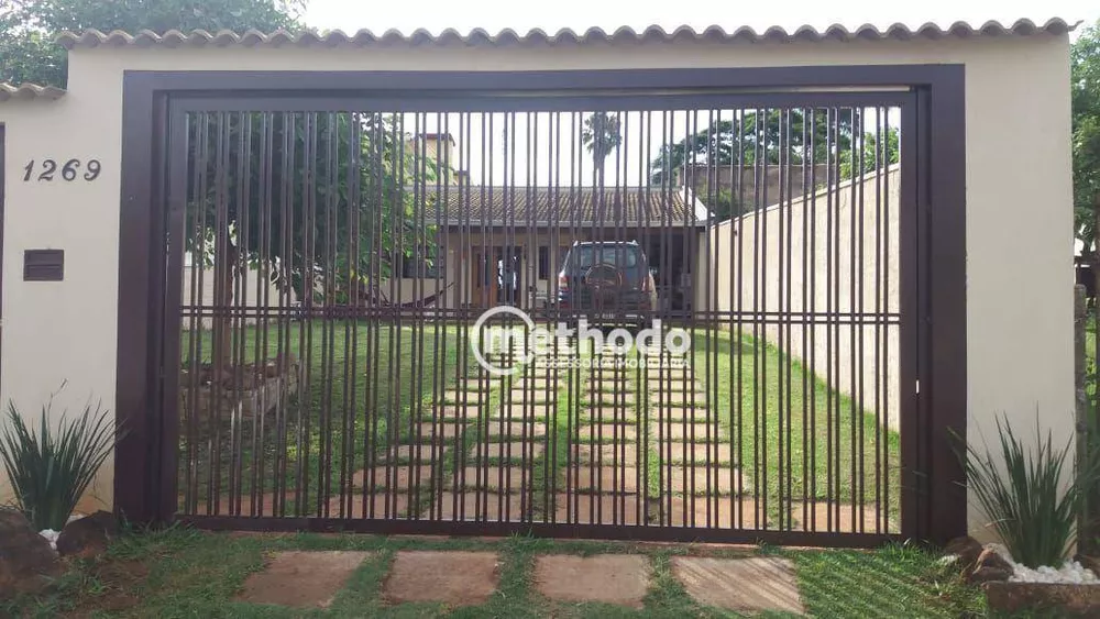 Casa à venda com 1 quarto, 64m² - Foto 2