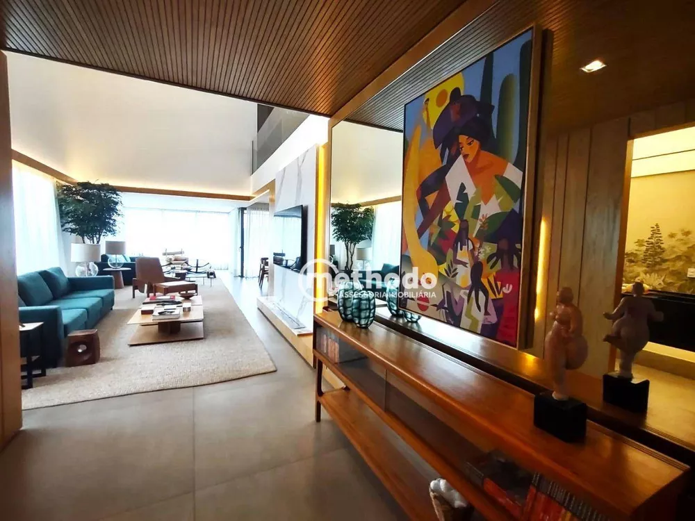 Casa de Condomínio à venda com 5 quartos, 312m² - Foto 1