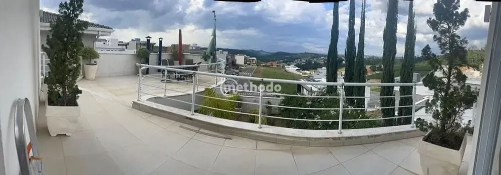 Casa, 3 quartos, 243 m² - Foto 1