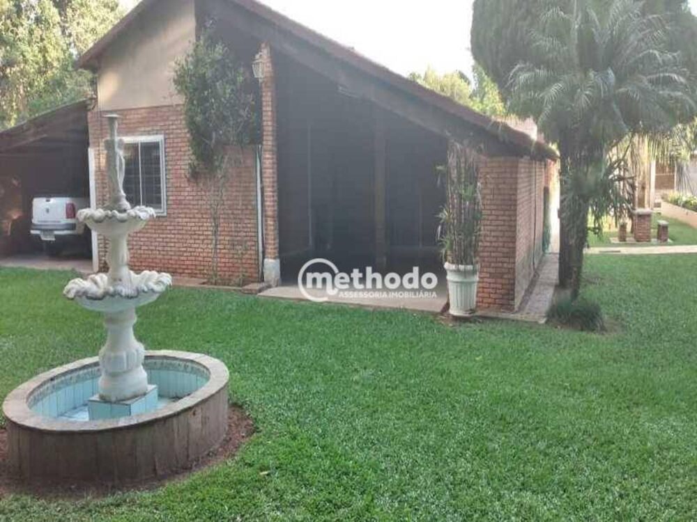 Chácara à venda com 7 quartos, 850m² - Foto 2