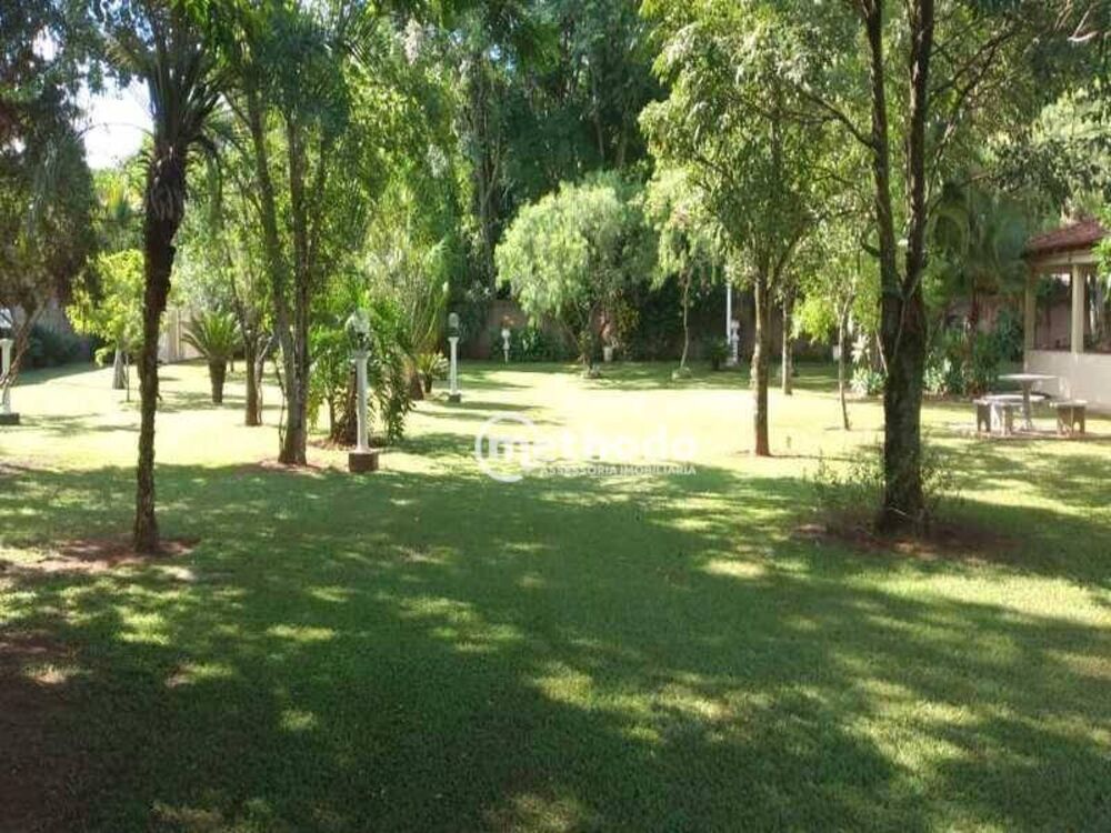 Chácara à venda com 7 quartos, 850m² - Foto 4