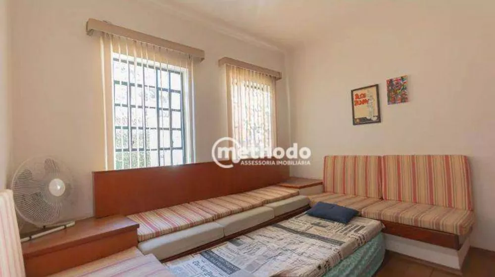 Casa à venda com 3 quartos, 220m² - Foto 4