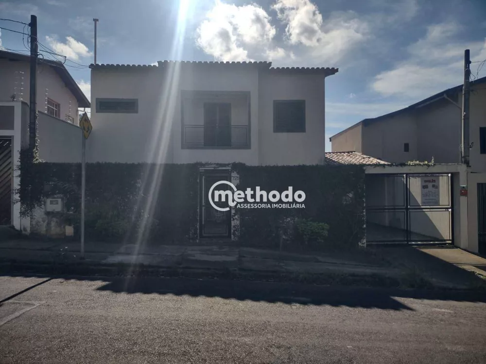 Casa à venda com 3 quartos, 220m² - Foto 3