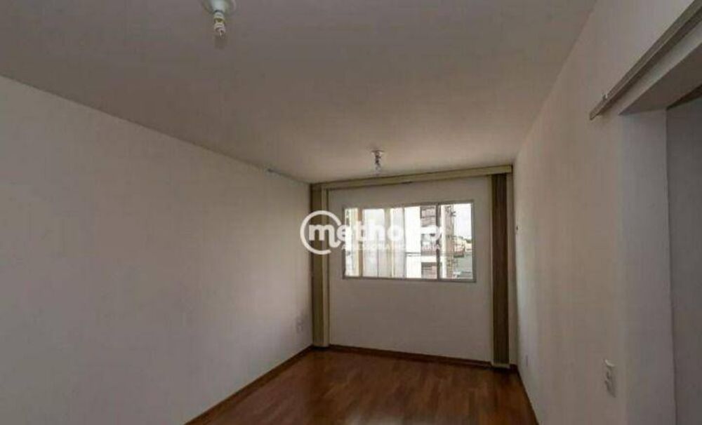 Apartamento à venda com 1 quarto, 55m² - Foto 4
