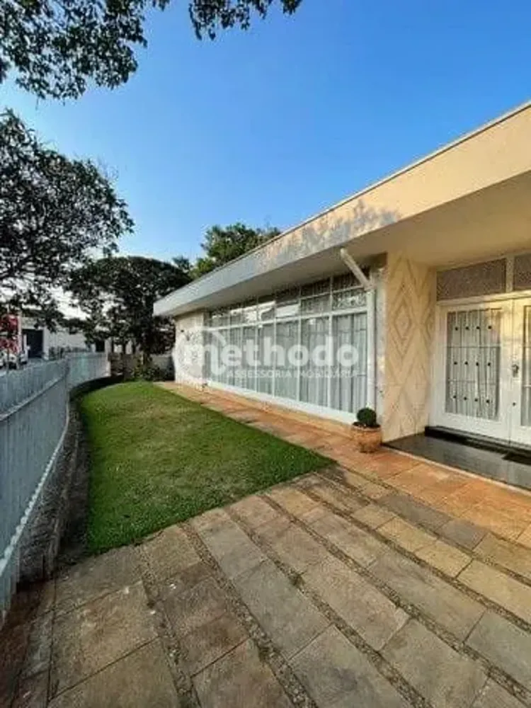 Casa, 4 quartos, 252 m² - Foto 1