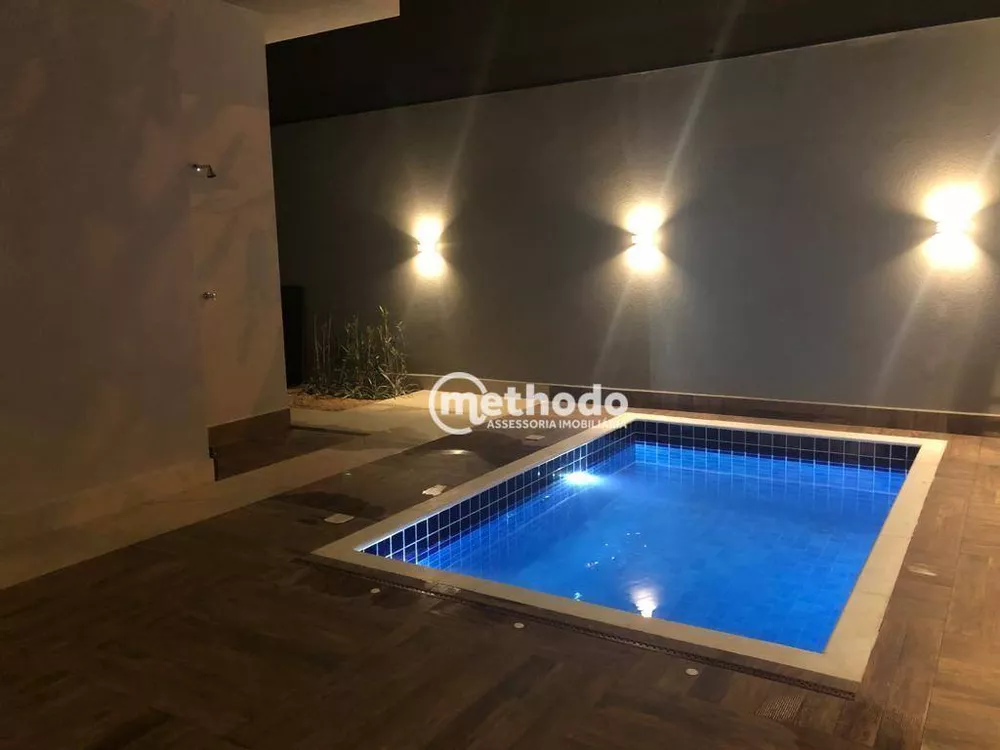 Casa de Condomínio à venda com 3 quartos, 240m² - Foto 2