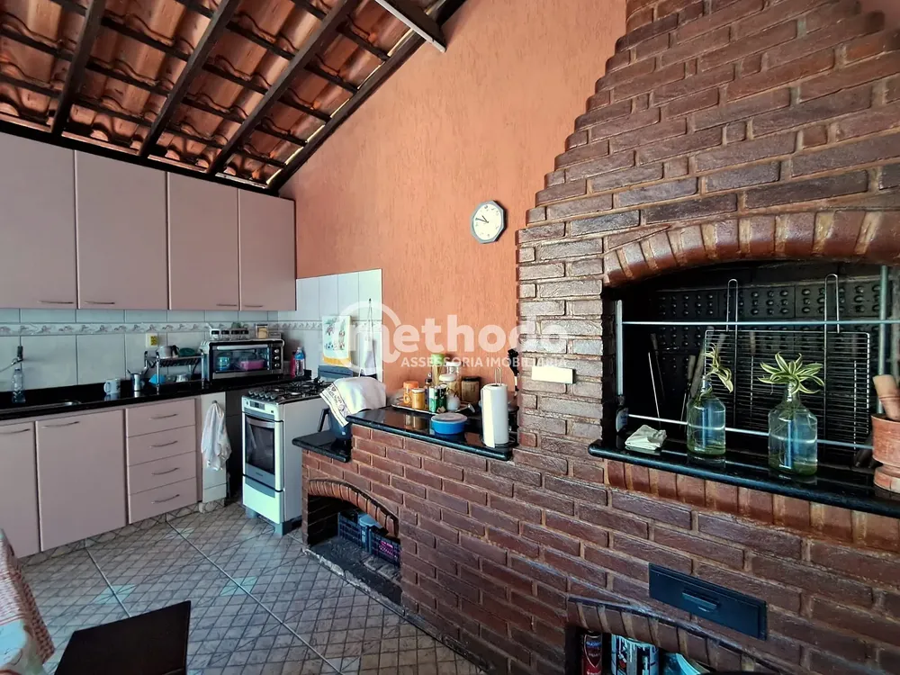 Casa, 3 quartos, 207 m² - Foto 1