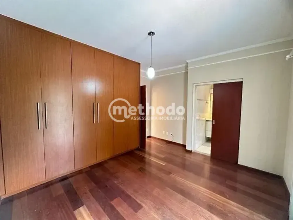 Casa, 5 quartos, 388 m² - Foto 4