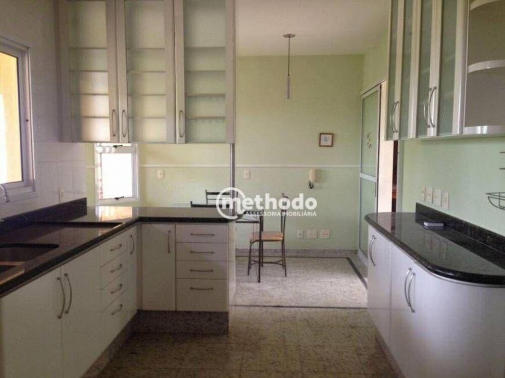 Casa de Condomínio à venda com 3 quartos, 330m² - Foto 8