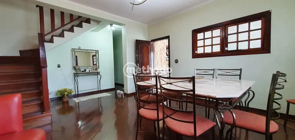 Casa, 3 quartos, 251 m² - Foto 2