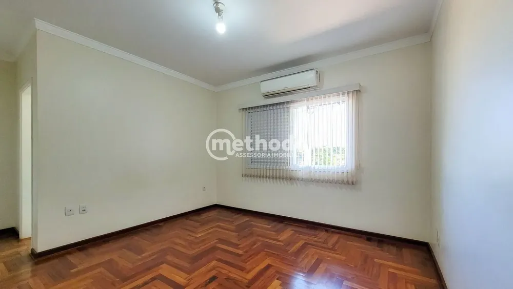 Casa, 4 quartos, 250 m² - Foto 4
