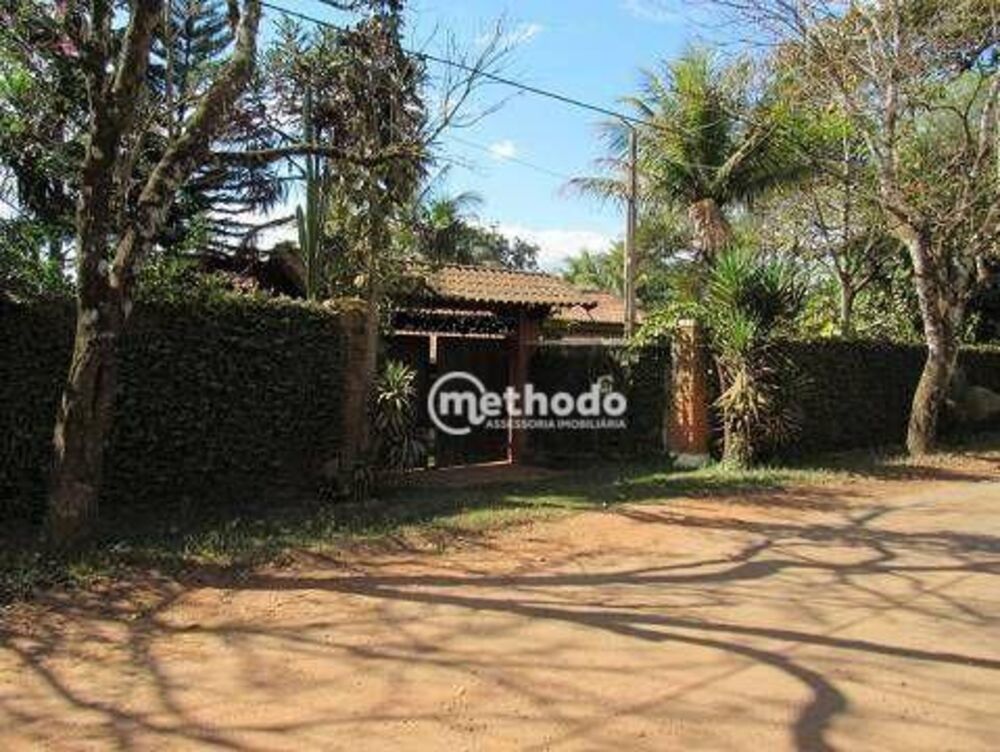 Chácara à venda com 3 quartos, 300m² - Foto 2