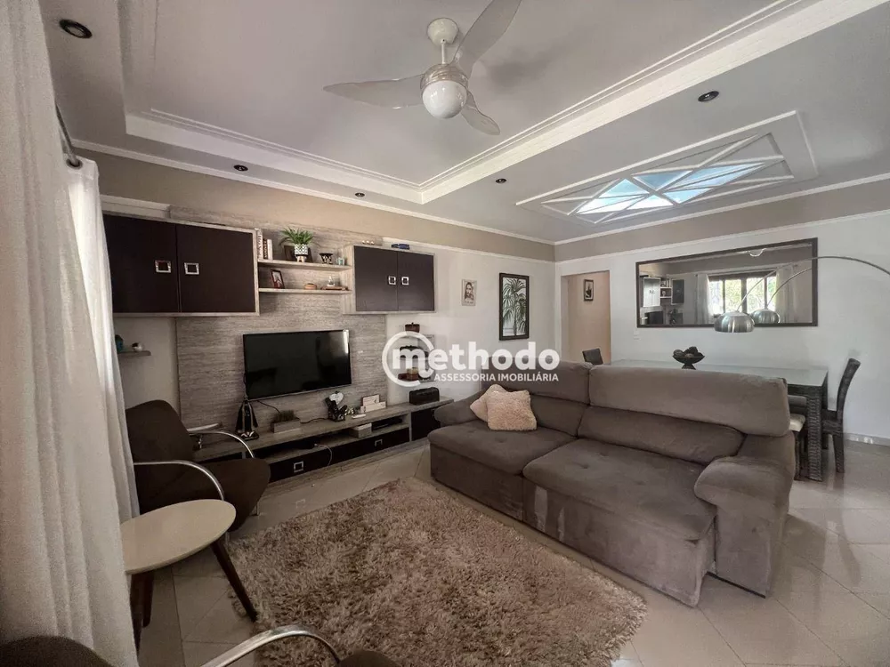 Casa de Condomínio à venda com 3 quartos, 180m² - Foto 2