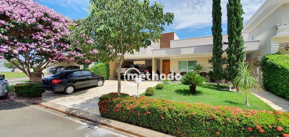 Casa de Condomínio à venda com 3 quartos, 278m² - Foto 1