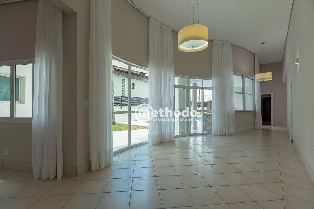 Casa de Condomínio à venda com 4 quartos, 300m² - Foto 4