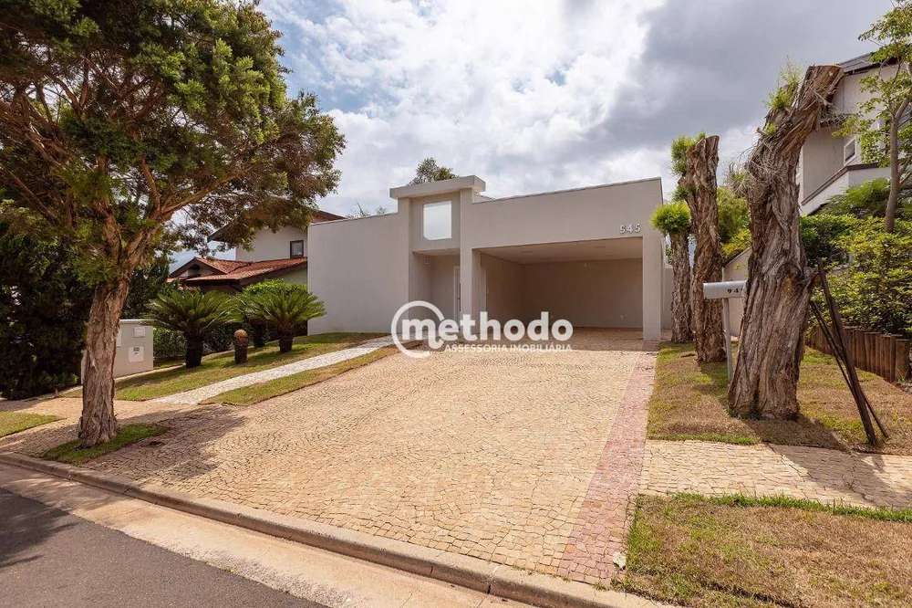 Casa de Condomínio à venda com 4 quartos, 300m² - Foto 2