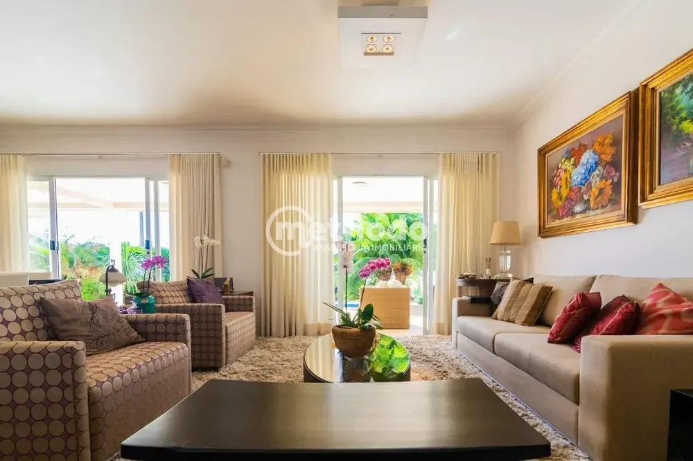 Casa, 4 quartos, 329 m² - Foto 2
