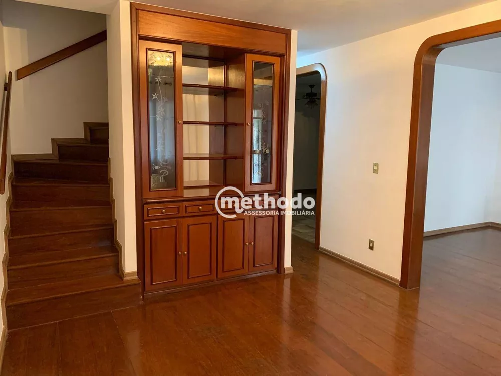 Casa de Condomínio à venda com 3 quartos, 231m² - Foto 2