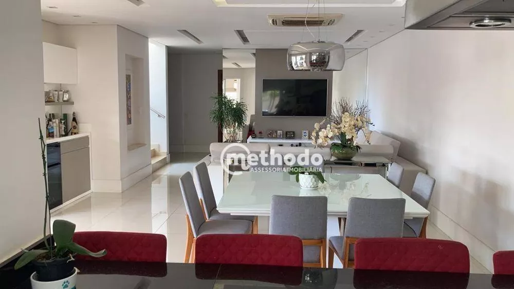 Casa de Condomínio à venda com 3 quartos, 353m² - Foto 2