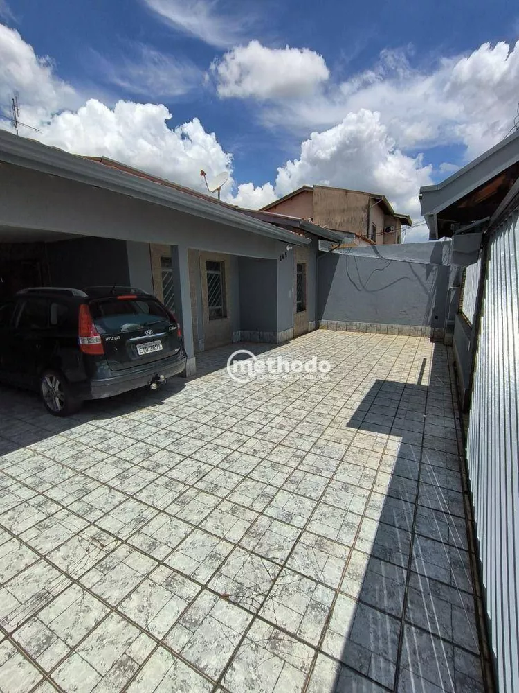 Casa à venda com 3 quartos, 200m² - Foto 2