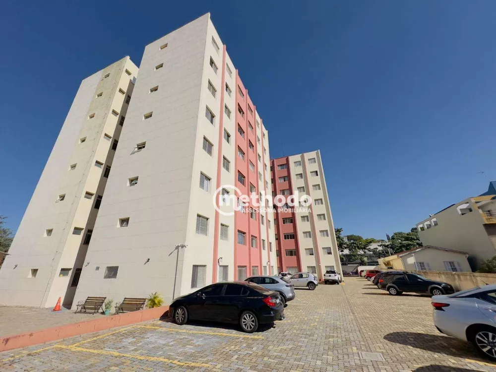 Apartamento à venda com 2 quartos, 70m² - Foto 1