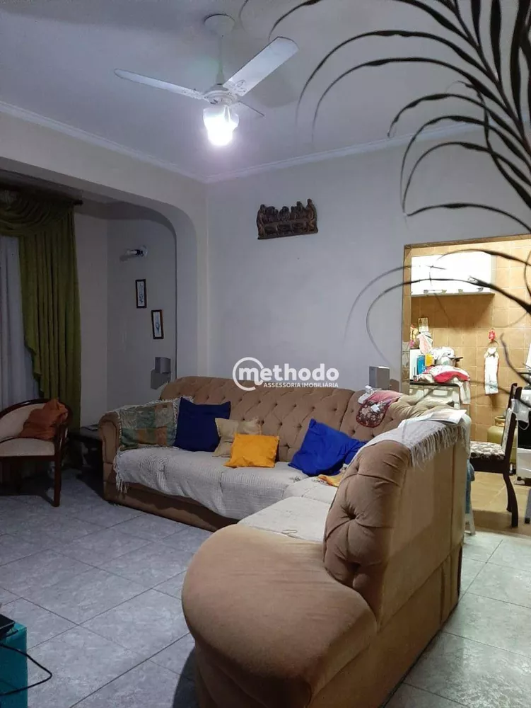 Casa à venda com 3 quartos, 225m² - Foto 3