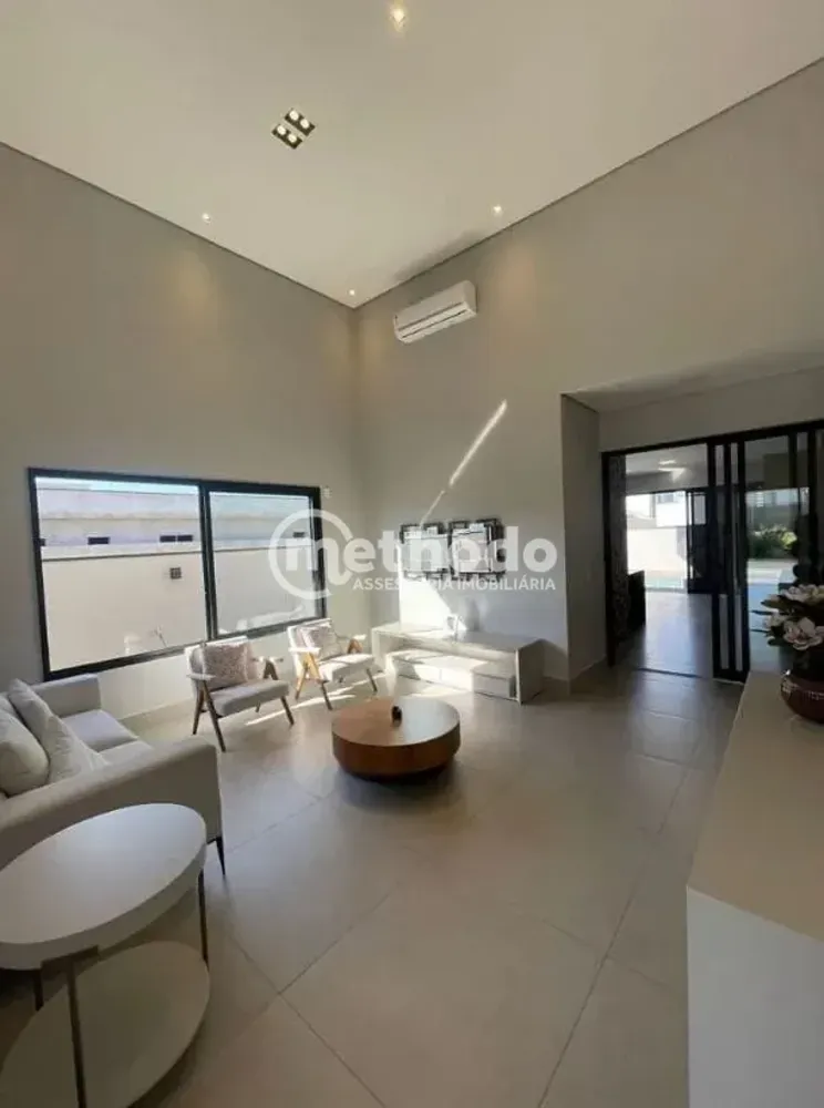 Casa, 3 quartos, 205 m² - Foto 2