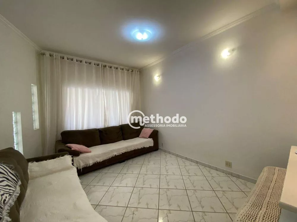 Casa à venda com 3 quartos, 240m² - Foto 3