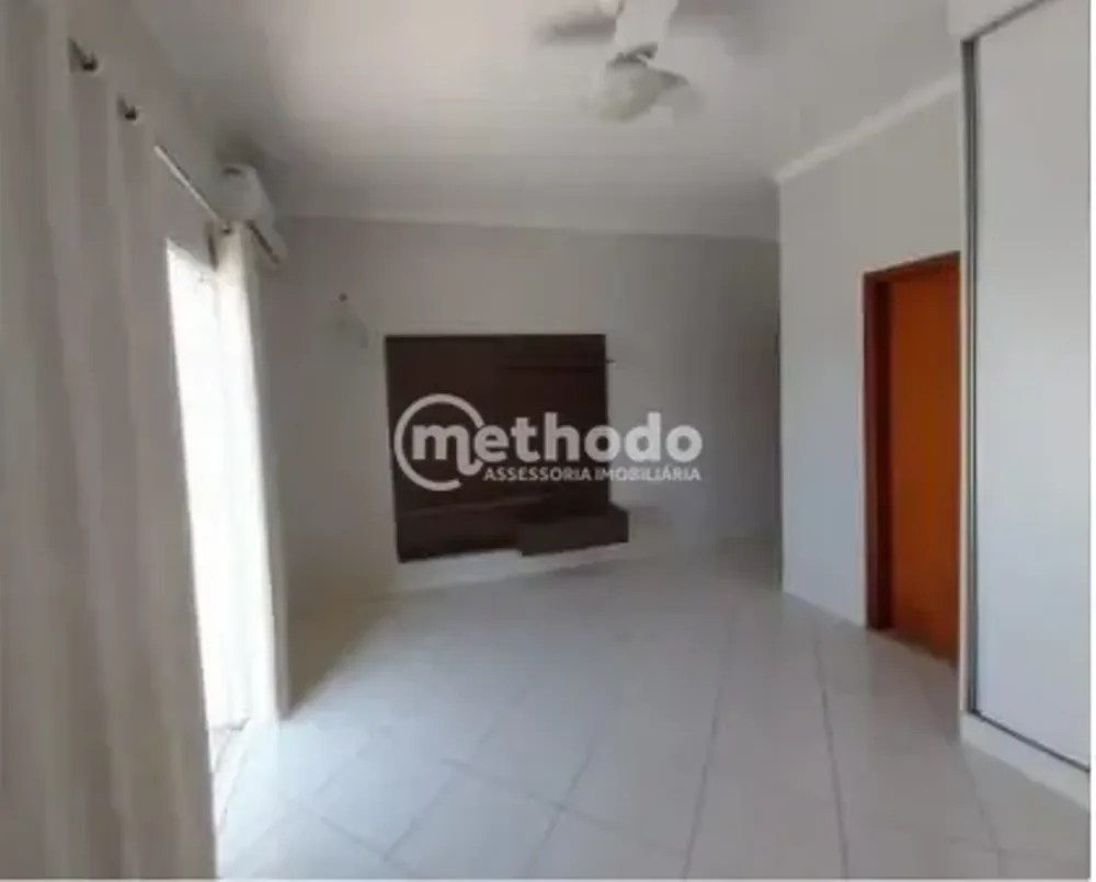 Casa, 4 quartos, 223 m² - Foto 1