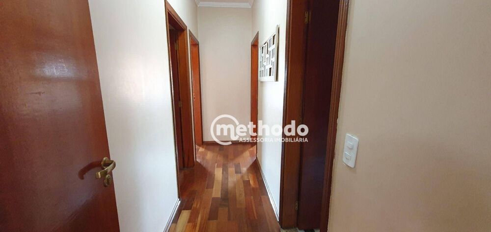 Casa à venda com 3 quartos, 157m² - Foto 4