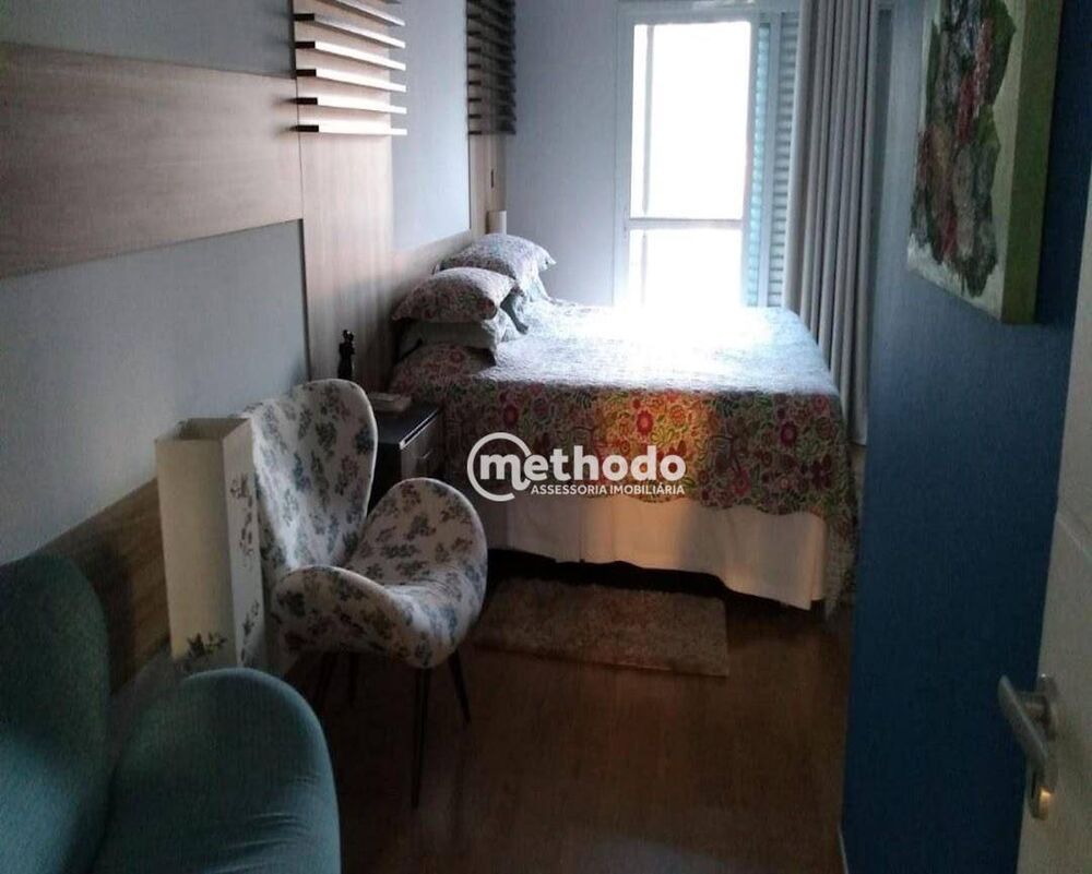 Casa de Condomínio à venda com 3 quartos, 250m² - Foto 4