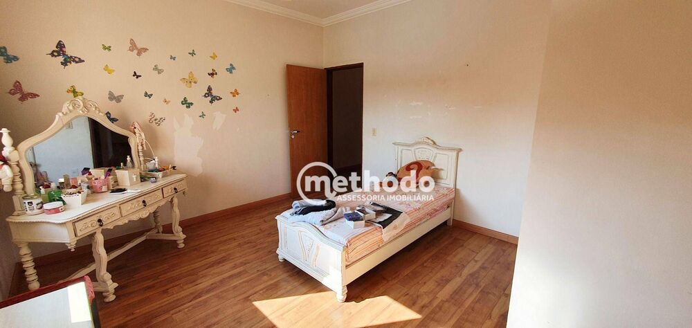 Casa de Condomínio à venda com 3 quartos, 400m² - Foto 7