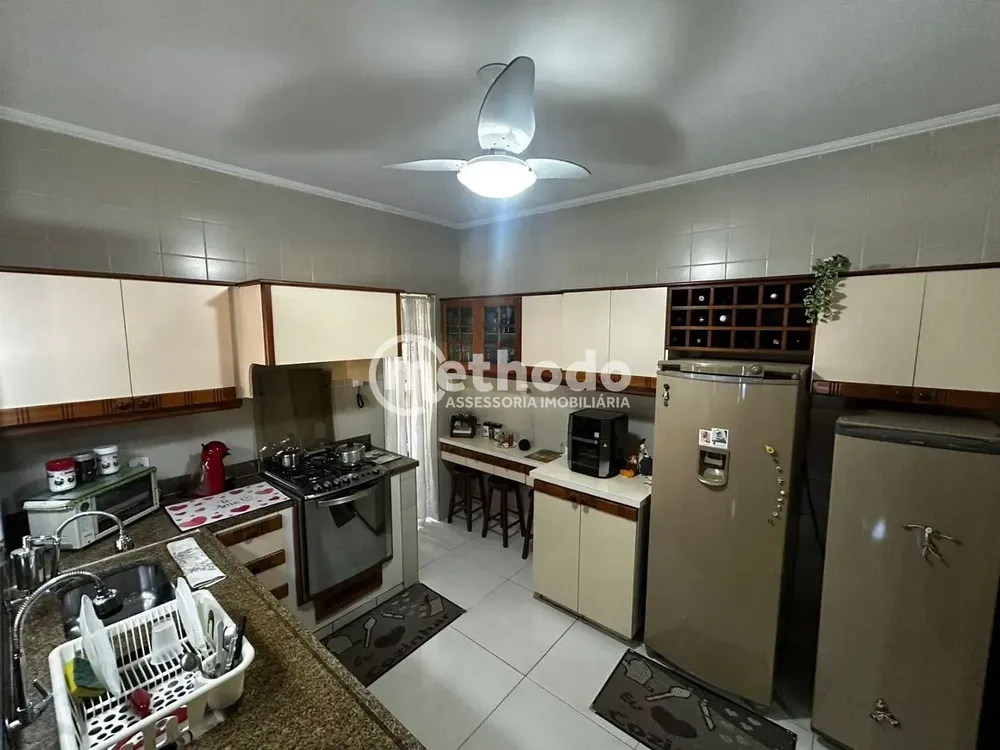 Casa, 4 quartos, 300 m² - Foto 1