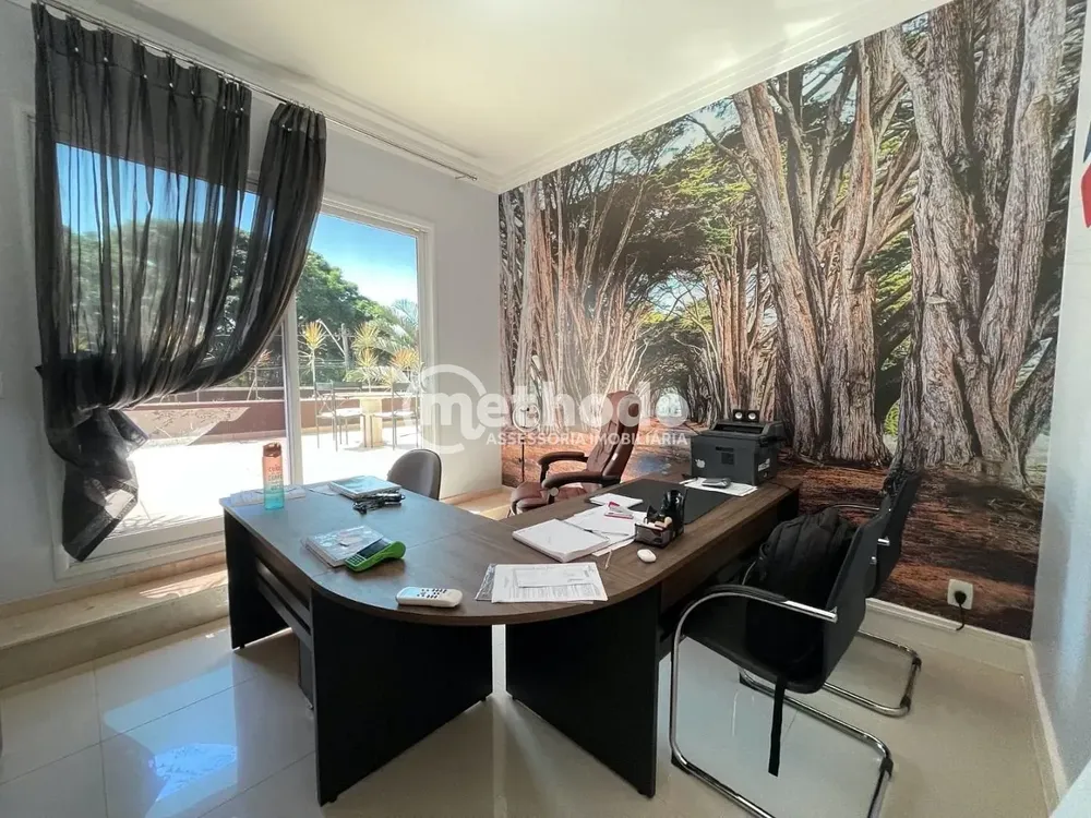 Casa, 4 quartos, 630 m² - Foto 1