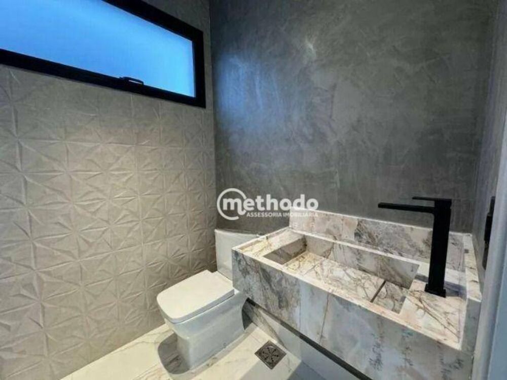 Casa de Condomínio à venda com 4 quartos, 302m² - Foto 1